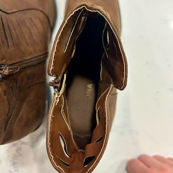 Sonoma Brown Ankle Boots - Women’s 9 - Picture 7 of 12